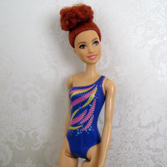 RED-HAIRED BARBIE in MOLDED SWIMSUIT, DIVING, SWIMMING, BOATING BARBIE w CLOTHES - Picture 3 of 8